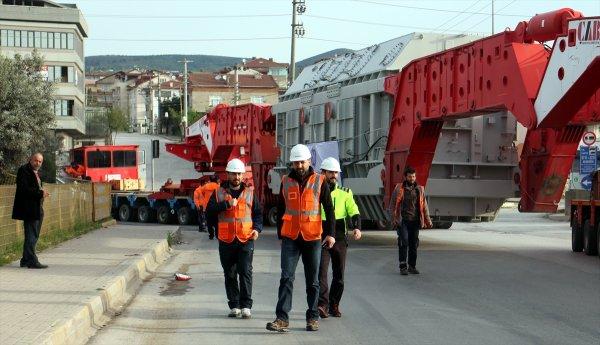 'Dev trafo' kara yoluyla taşındı