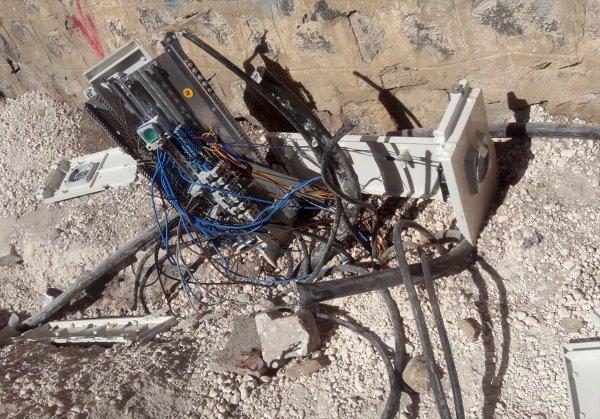 Şanlıurfa'da 55 elektrik panosunu parçaladılar