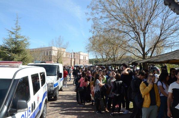 Eskişehir Osmangazi Üniversitesi'nde silahlı saldırı
