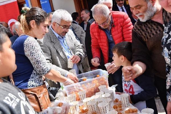 400 yıllık Hacı Hüsrev Camii yeniden ibadete açıldı
