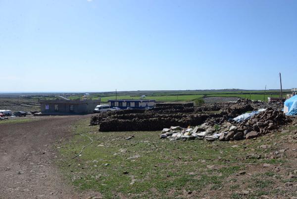 'Kabus köy'ün erkekleri, 'mavi' kimliklerini istiyor