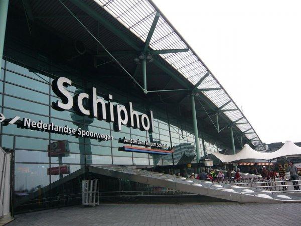 Hollanda Schiphol Havalimanı'nı büyütme işini Rönesans aldı