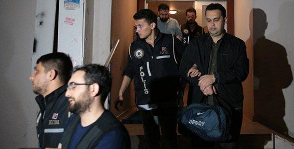 Adana'da 6 FETÖ'cü yönetici yakalandı