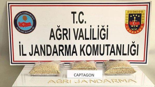 Kaza yapan tırdan 66 bin 562 uyuşturucu hap çıktı