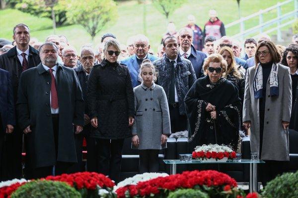 Turgut Özal vefatının 25. yılında anıldı