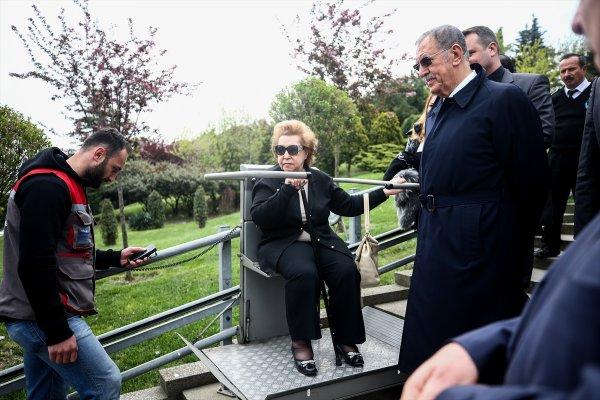 Turgut Özal vefatının 25. yılında anıldı