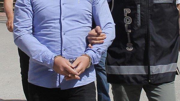 FETÖ'cüleri yurt dışına kaçıran 2 kişiye tutuklama