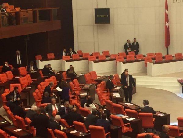 İYİ Parti'nin ikame vekilleri yerini yadırgadı