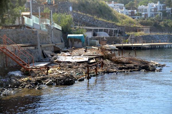 Hadise'nin işlettiği beach club yıkıldı