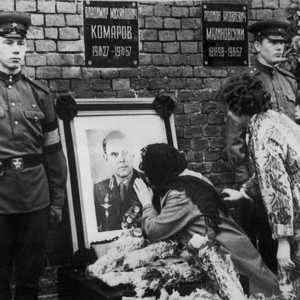 Uzaydan düşen kozmonot: Vladimir Komarov