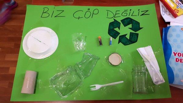 Geri dönüşüme atmayıp kıyafet yaptılar