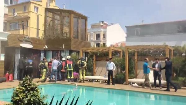 Sultanahmet'te otel yangını