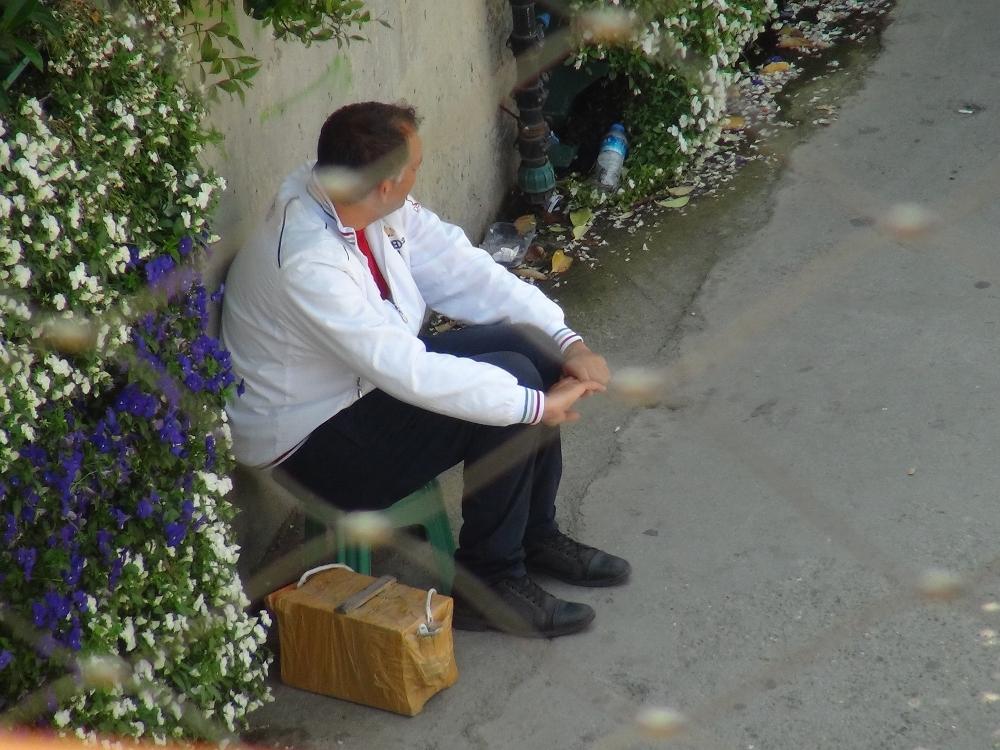 Fırça düşürme taktiği ile turistleri soyuyorlar