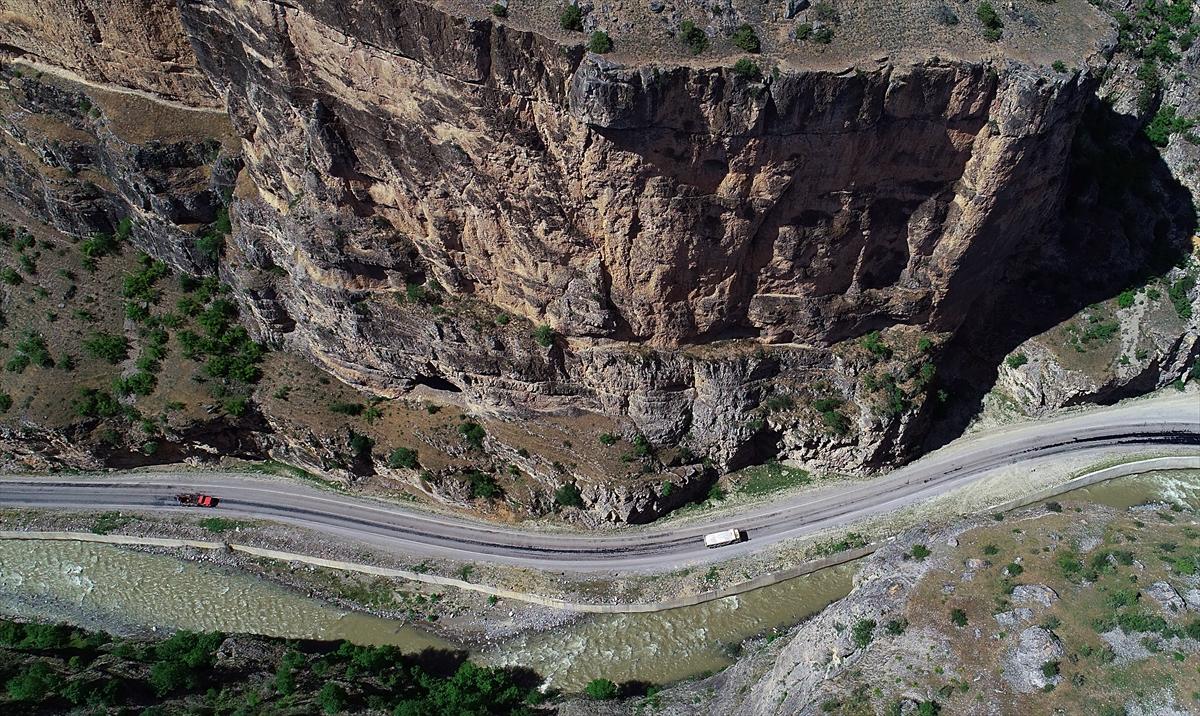 Cehennem Deresi Kanyonu'nda büyüleyen yolculuk