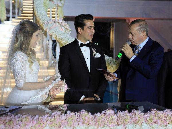 Erdoğan, Özhaseki'nin kızının nikah şahidi oldu