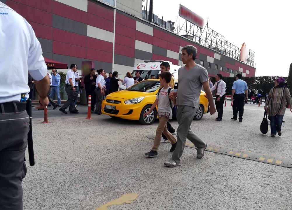 Lunaparkta trene sıkışan çocuğun ayağı koptu