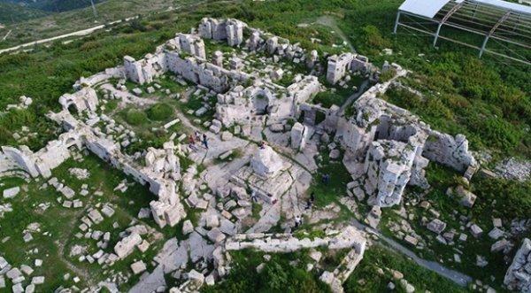 Simon Manastırı ziyaretçilerine tarihi yaşattırıyor