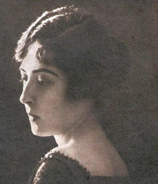 Atatürk’ün Fikriye Hanım’a yazdığı şiir: Ümmid-i âşkım