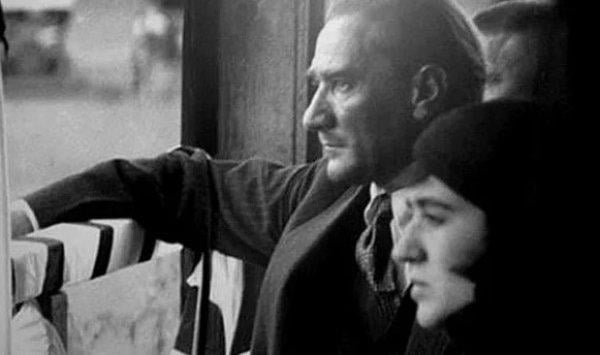 Atatürk’ün Fikriye Hanım’a yazdığı şiir: Ümmid-i âşkım