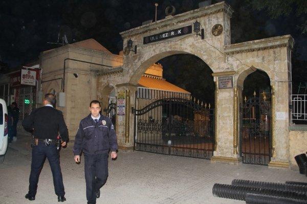 Mezarlıkta ağlayan kızın sırrı çözüldü