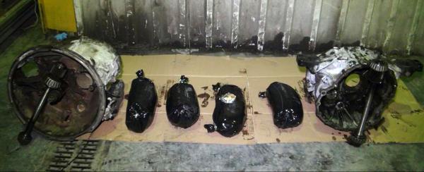 Şanzımanın içinde 120 bin captagon hap çıktı