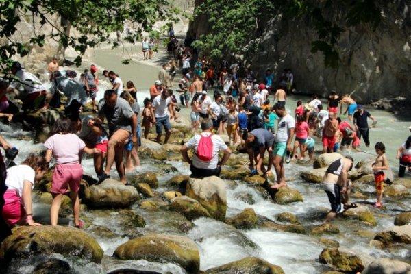 Doğa harikası Saklıkent kanyonu