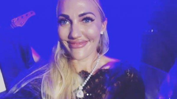 Meryem Uzerli'nin estetikli hali