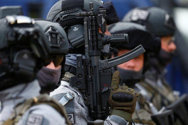 Almanya'da terminatör polis yasası meclisten geçti