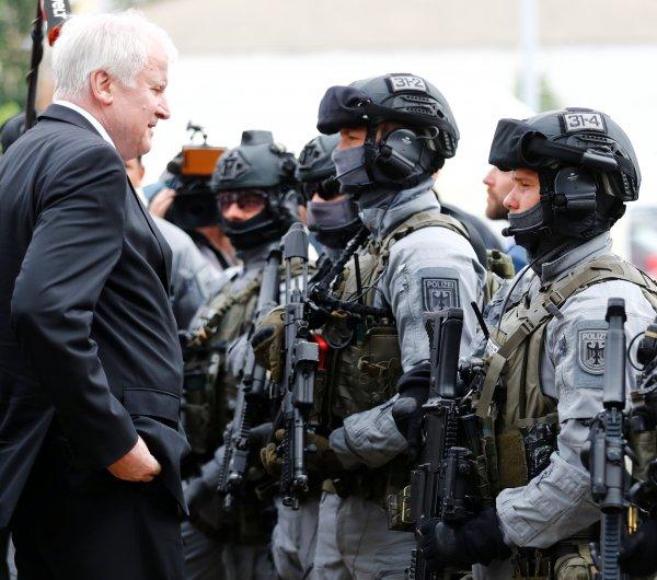 Almanya'da terminatör polis yasası meclisten geçti