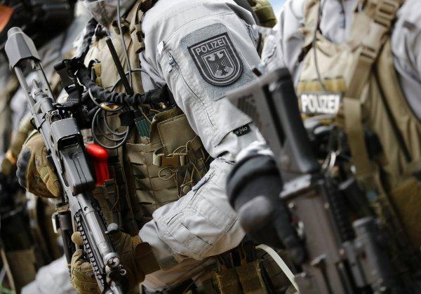 Almanya'da terminatör polis yasası meclisten geçti
