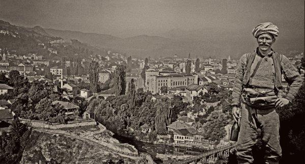 'Osmanlı Sonrasında Devinen Şehirler'