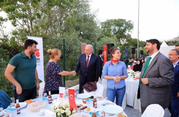 Mevlüt Uysal 15 Temmuz şehitlerinin aileleriyle buluştu