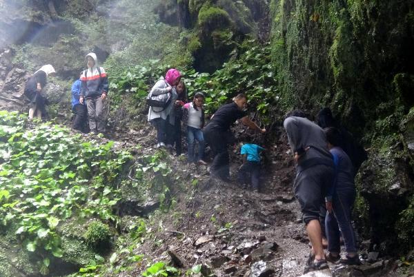 Rize'nin en yüksek debili şelalesine turist akını