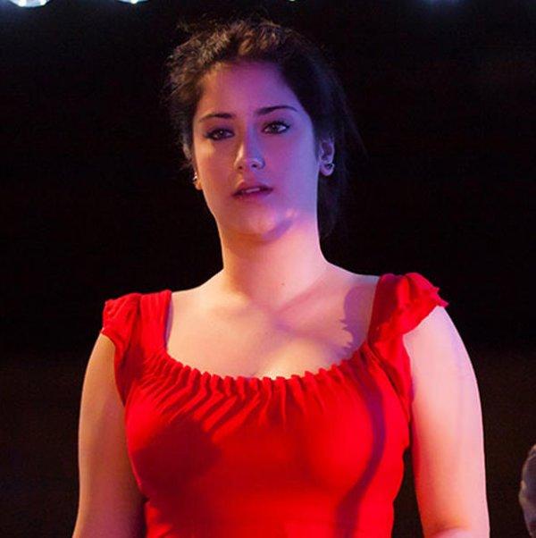 Hazal Kaya: Beni şeker hastası yaptılar