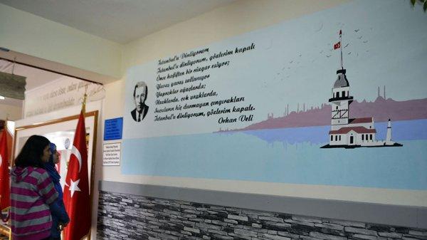 Edebiyatı Edebiyat Sokağı'yla seviyorlar