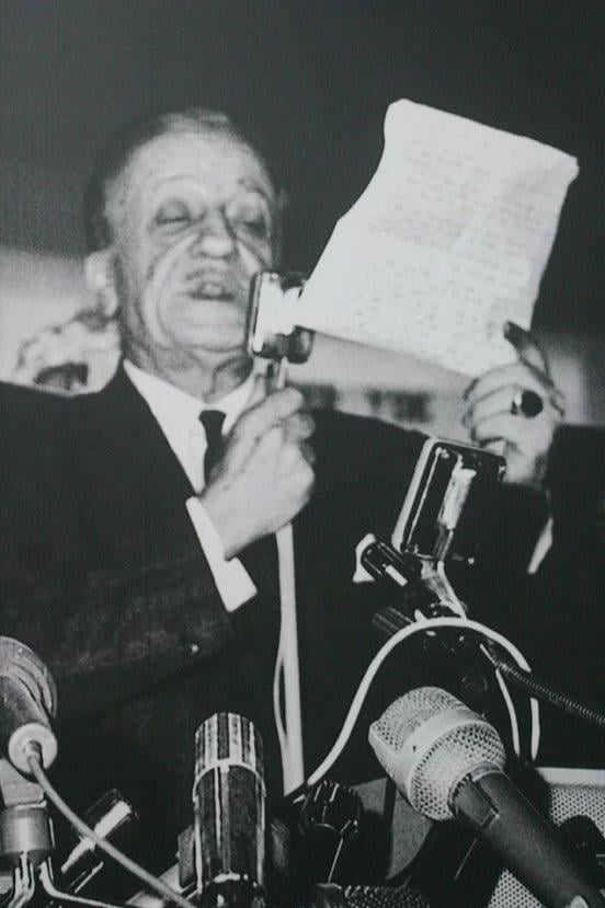 Necip Fazıl Kısakürek kimdir