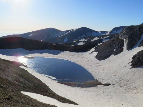 Çığ düşünce buzul olan Kara göl