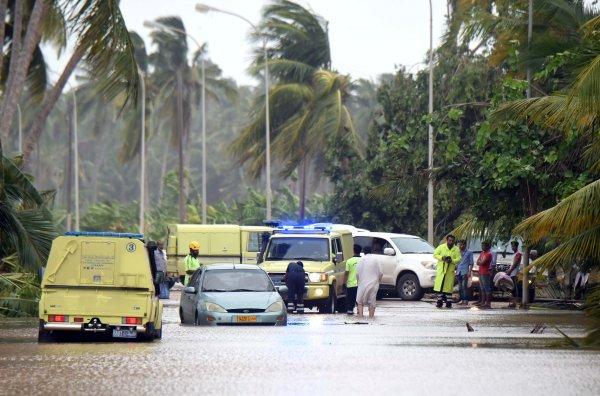 Umman'da Mekunu Kasırgası felaketi: 4 ölü