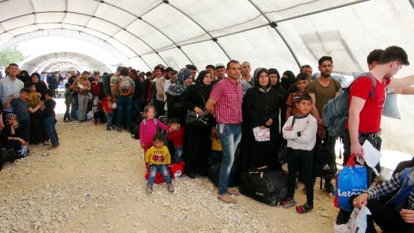 10 bin Suriyeli bayram için ülkesine döndü