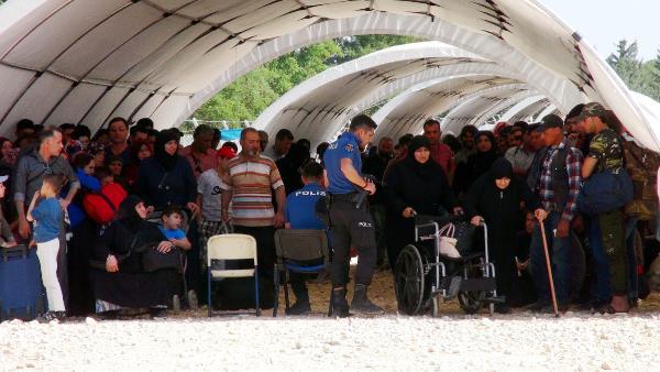 10 bin Suriyeli bayram için ülkesine döndü