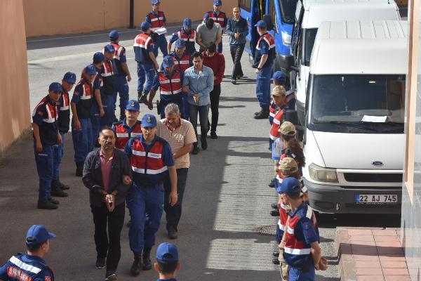 Yunanistan'a kaçmaya çalışırken yakalanan 22 FETÖ'cü adliyede