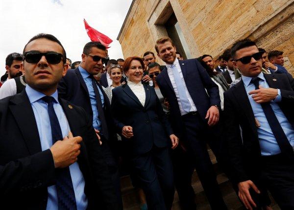 İYİ Parti'de art arda istifalar