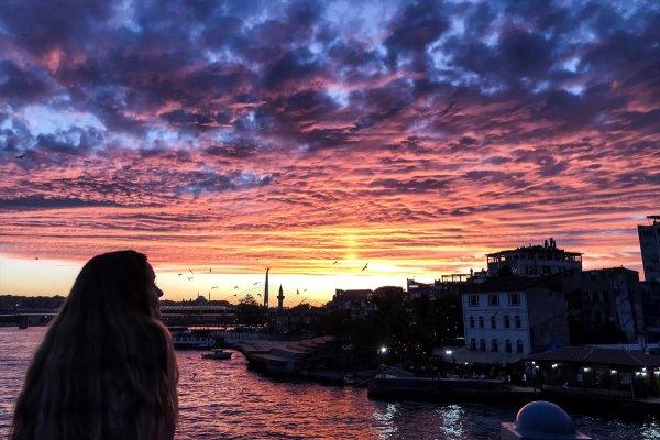 İstanbul'da gün batımı manzarası