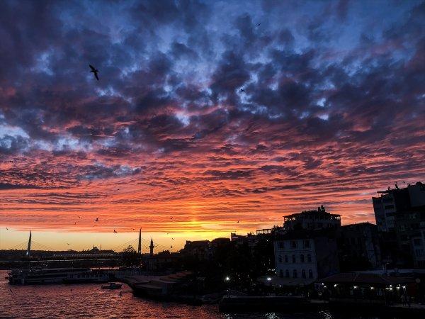 İstanbul'da gün batımı manzarası