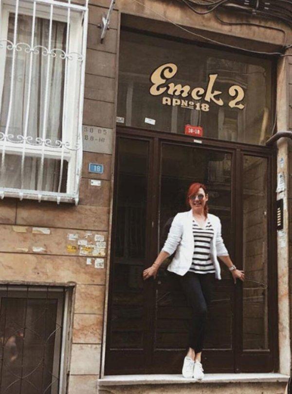 Deniz Seki eski mahallesine gitti