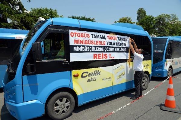 Minibüsçülerden İBB önünde protesto