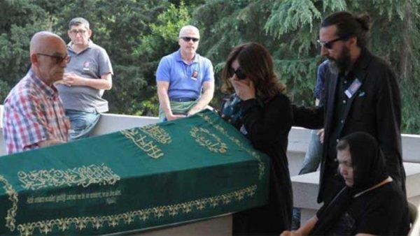 Şebnem Bozoklu'nun acı günü