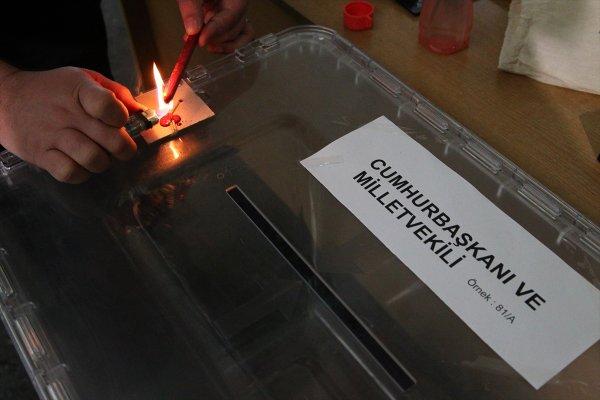 Sınır kapılarında oy verme işlemi başladı