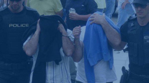 Yunan gazetesinden darbecilerin kışlada korunduğu iddiası