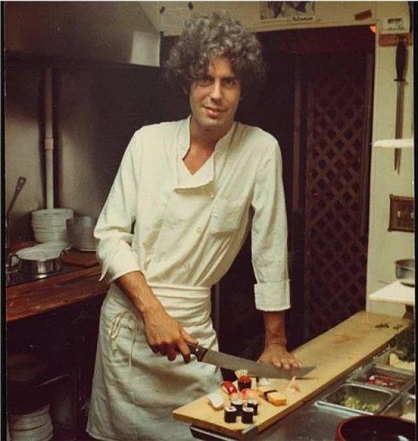 Anthony Bourdain kimdir